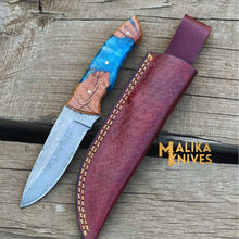 Load image into Gallery viewer, Handmad Damascus Steel Skinner Knife - Rosewood &amp; Resin Handle - Leather Sheath - Ultimate Outdoor Companion-0024