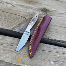 Load image into Gallery viewer, "Exceptional Damascus Steel Skinner Knife with Genuine Ram Horn Handle - Ultimate Precision for Hunting and Outdoor Enthusiasts-0026