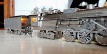 Load image into Gallery viewer, POLAR STEEL Magic Express Mechanical Steam train