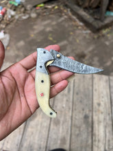 Load image into Gallery viewer, Frontrunner Camel Bone folding knife with Leather Sheath
