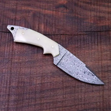 Load image into Gallery viewer, Damascus Skinner Knife