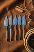 Load image into Gallery viewer, 5-Piece Hand Forged Damascus Hunting Knife Blanks Set