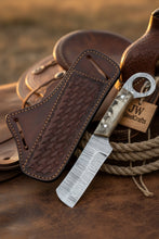 Load image into Gallery viewer, Finger Loop Prairie Bull Cutter 6.5" Handmade Damascus Steel Leather Crossdraw