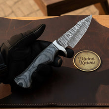 Load image into Gallery viewer, Grey Micarta Damascus Skinner Knife with Layered Blade