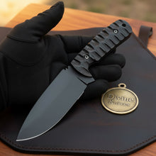 Load image into Gallery viewer, Sculpted Blackout Fixed Blade Knife with Black Coated Blade