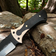 Load image into Gallery viewer, D2 Steel Hunting Knife with G10 Handle &amp; Leather Sheath