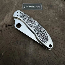 Load image into Gallery viewer, Engraved Spyderco Style Folder with Mirror Polished Leaf Blade