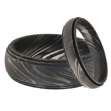 Load image into Gallery viewer, Damascus Steel Wedding Band Set with Wide and Slim Black Rings