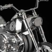 Load image into Gallery viewer, ROADWAY FANTASY HARLEY MOTORCYCLE