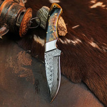Load image into Gallery viewer, 8.3" Handmade Damascus Hunting Knife – Full Tang Resin Handle