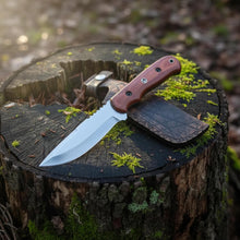 Load image into Gallery viewer, D2 Hunting Knife Blue Creek | Leather Sheath