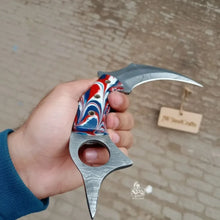 Load image into Gallery viewer, Custom Hand Forged Du Hoc Karambit Knife