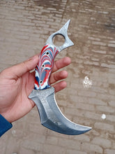 Load image into Gallery viewer, Custom Hand Forged Du Hoc Karambit Knife