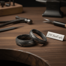 Load image into Gallery viewer, Damascus Steel Wedding Ring Set for Couples Black Pattern Wedding Bands