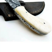 Load image into Gallery viewer, Custom Made Damascus Steel Hunting Knife / Skinning Knife  Gut Hook DK-0101