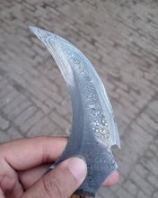 Load image into Gallery viewer, Damascus karambit knife..