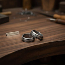 Load image into Gallery viewer, Damascus Steel Wedding Band Set for Couples Twisted Damascus Rings