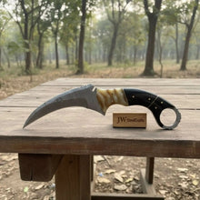 Load image into Gallery viewer, Handmade Damascus Karambit Knife with Horn Handle and Finger Ring