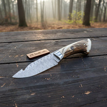 Load image into Gallery viewer, Handmade Damascus Gut Hook Skinner Knife With Deer Horn Handle