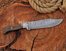 Load image into Gallery viewer, Stainless Damascus Hunting Knife with Leather Sheath.