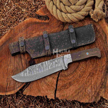 Load image into Gallery viewer, Stainless Damascus Hunting Knife with Leather Sheath.