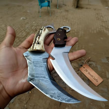 Load image into Gallery viewer, Damascus Steel Karambit Pair, Stag Horn &amp; Wood Handle, 9-inch Blade