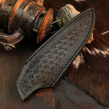 Load image into Gallery viewer, 8.8" Handmade Damascus Bushcraft Knife – Full Tang Resin Handle &amp; Sheath