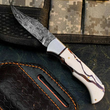 Load image into Gallery viewer, Damascus San Mai Hunting Knife with Resin Handle