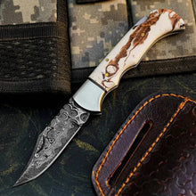 Load image into Gallery viewer, Damascus San Mai Pocket Knife with Resin Handle